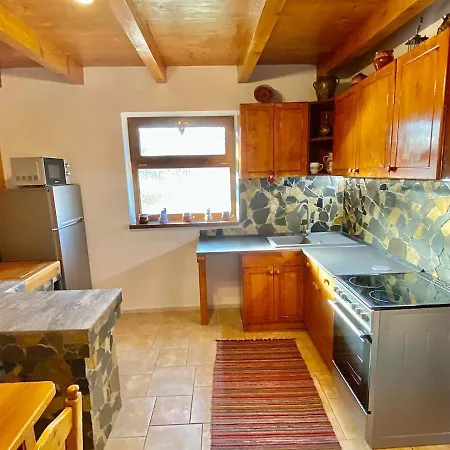 Traditional Garden House In Liptov Tatil Evi