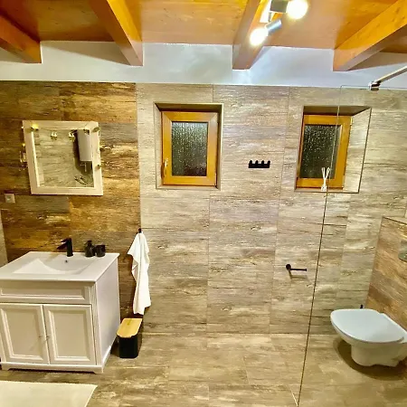 Nyaraló Traditional Garden House In Liptov