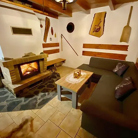 Nyaraló Traditional Garden House In Liptov *